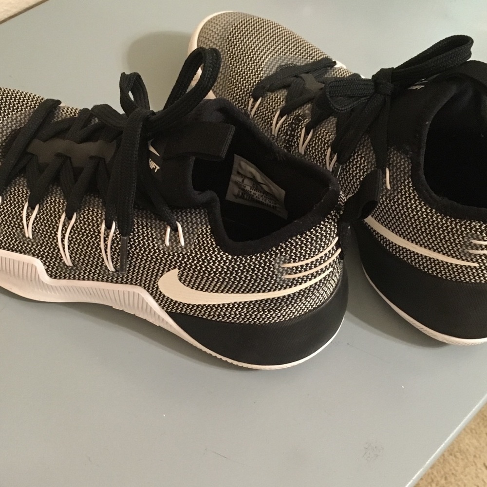 Nike Women’s Basketball Shoes- Hypershift